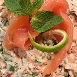 Нежный салат с лососем Любимому