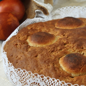 Португальский пасхальный хлеб Фолар