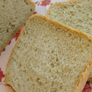 Пшеничный хлеб с крапивой