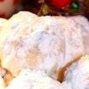 Рождественское миндальное печенье Курабьедес