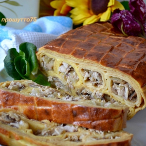 Рецепты - Блинный пирог с курицей и грибами