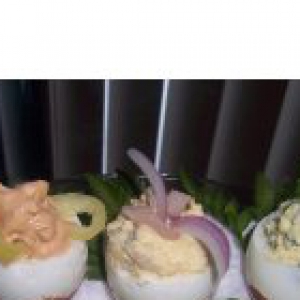 Лук репчатый - Фаршированные яйца Праздничные