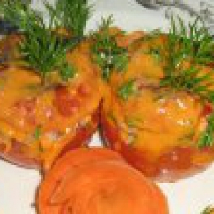 Чеснок - Фаршированые помидоры с соевым фаршем