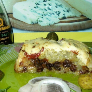 Майонез - Картофельная запеканка с грибами, луком и вялеными помидорами