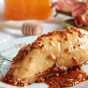Рецепты - Курица под медово-горчичным соусом