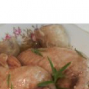 Рецепты - Курица с луком и шампиньонами в красном вине