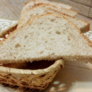 Малодрожжевой хлеб с цельнозерновой мукой