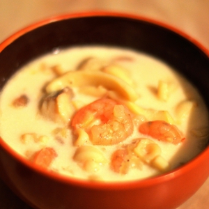 Рецепты супов - Молочный суп с морепродуктами