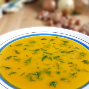 Рецепты - Морковно-яблочный суп-пюре