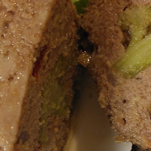 Говядина - Мясной хлеб с брокколи