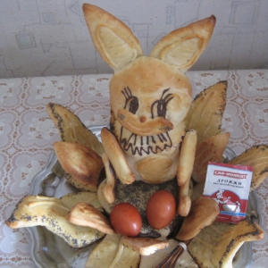 Мак - Пасхальный заяц с маком и грецкими орехами