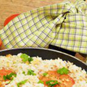 Базилик - Рис с миндалeм, сыром и помидорами