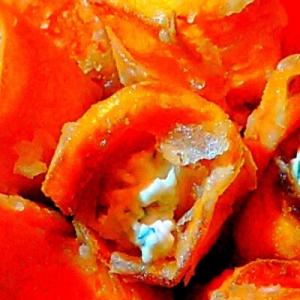 Чеснок - Рулетики из тыквы с сырной начинкой