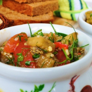 Масло оливковое - Салат из запеченных овощей