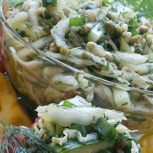 Лук зеленый - Салат из зеленых овощей