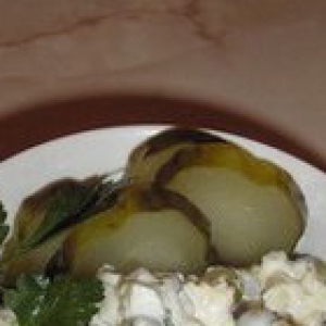 Лук репчатый - Салат с кальмаром