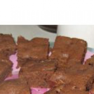 Коньяк - Шоколадные пирожные с черносливом и курагой