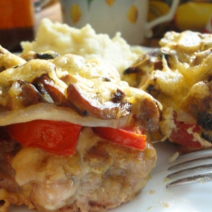 Праздничные рецепты - Мясо - Сиченики с грибами