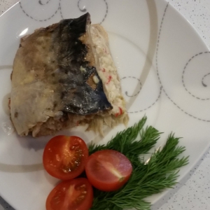 Рыбные рецепты - Скумбрия запечёная в фольге с начинкой