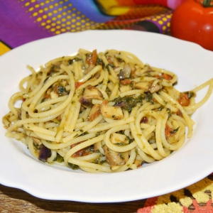 Рецепты - Спагетти с грибами и шпинатом
