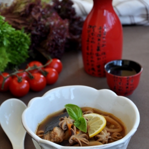 Осьминог - Суп из морепродуктов в восточном стиле