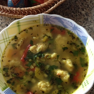 Рецепты - Суп с кукурузно-ветчинными клёцками