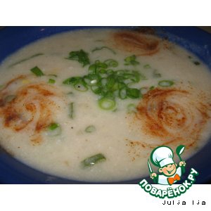 Лук репчатый - Сырный суп-пюре с цветной капустой и кукурузой