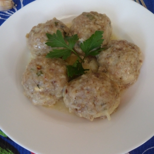 Рецепты детской кухни - Мясо - Тефтели в горчично-медовом соусе