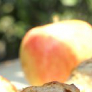 Яблоко - Яблочные маффины с орехами