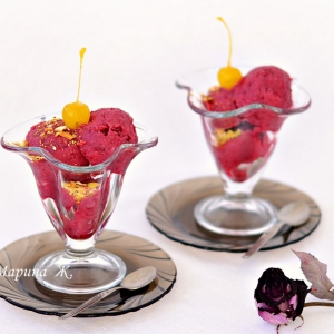 Вишня - Зефирно-вишневое мороженое
